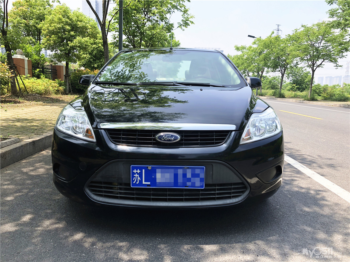出售福特福克斯 11年手动天窗豪华版 外形经典/操控灵活/加速迅猛