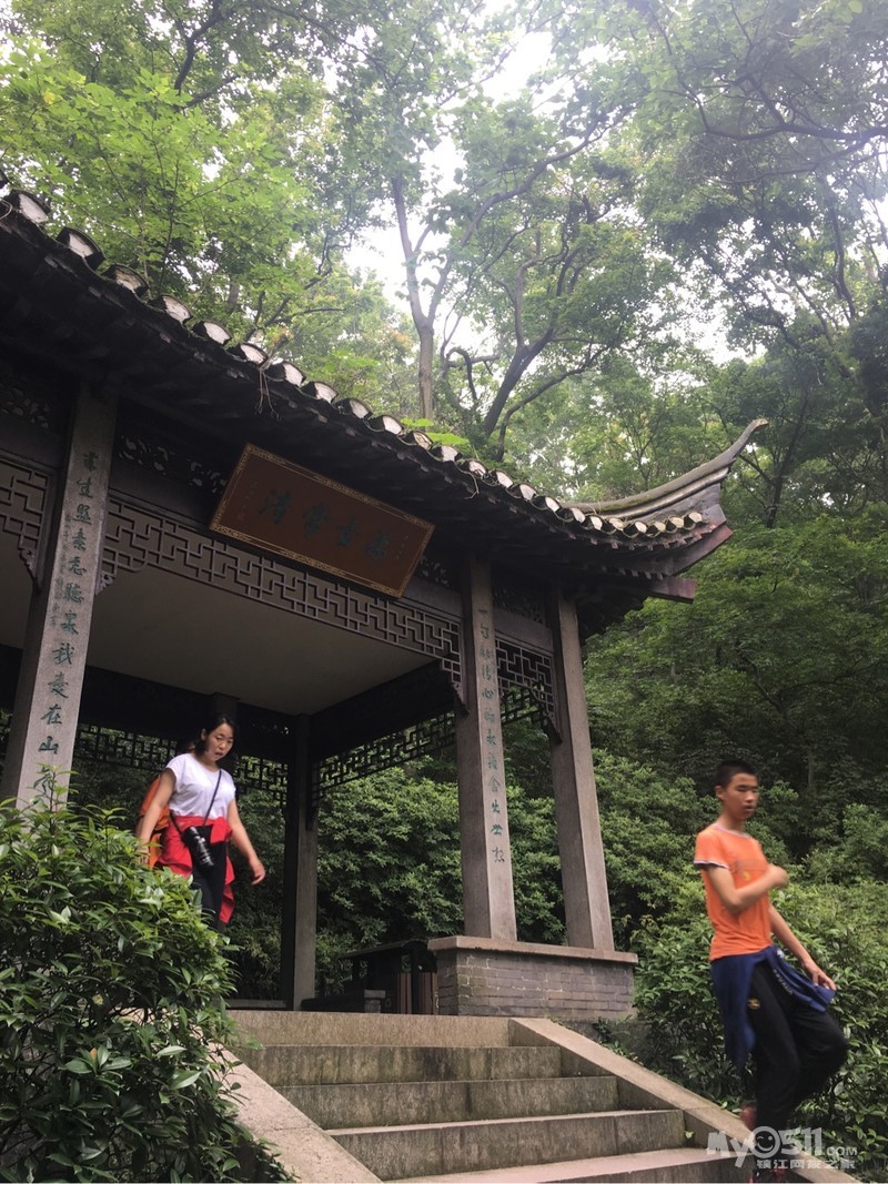 山起楼什么成语_成语故事简笔画(3)