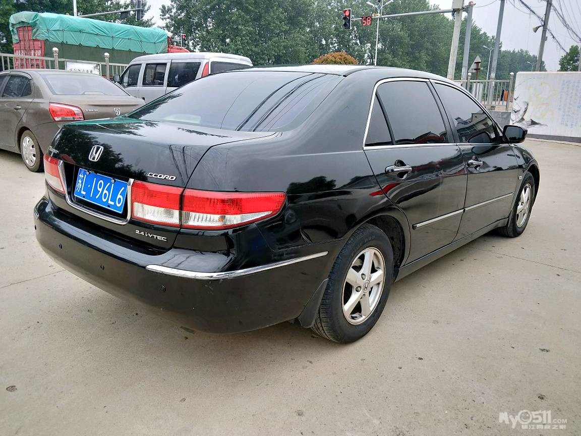 03年精品本田雅阁出售!