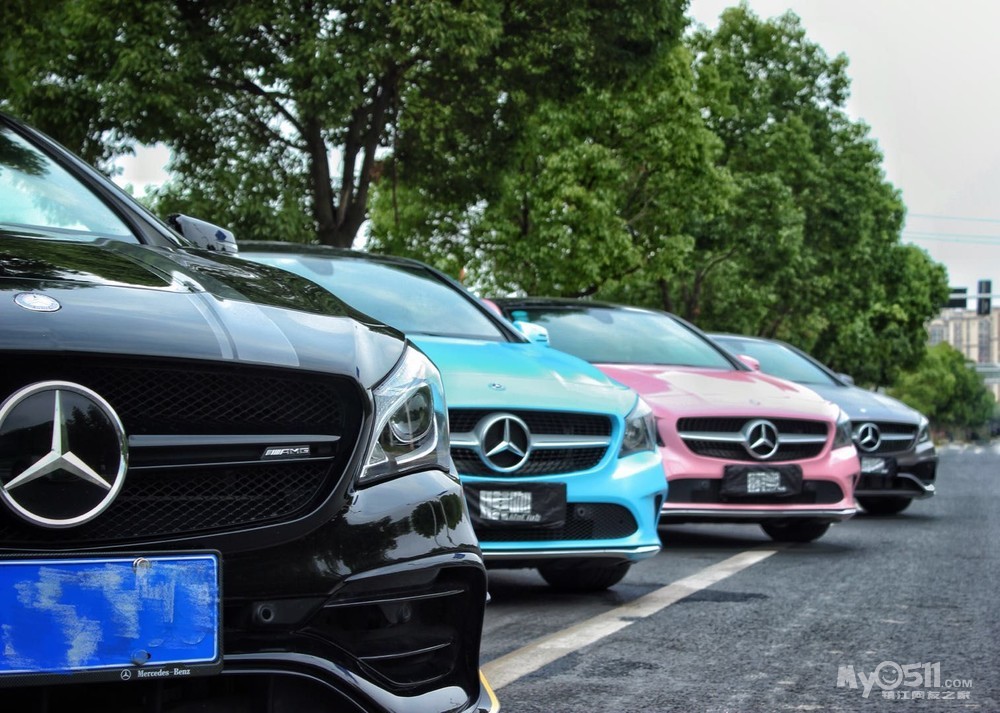 镇江梅塞德斯奔驰cla系列彩虹婚车车队上线拉!