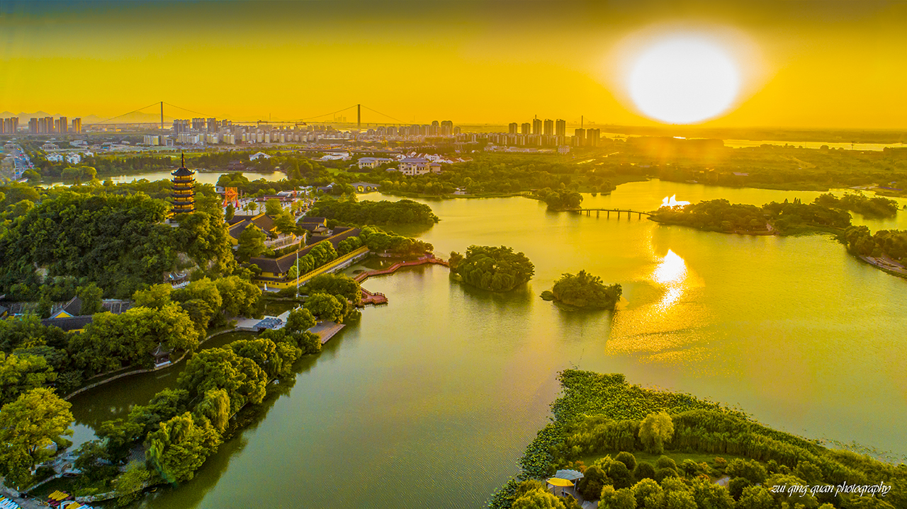 >>>>>落日余晖下的镇江城     