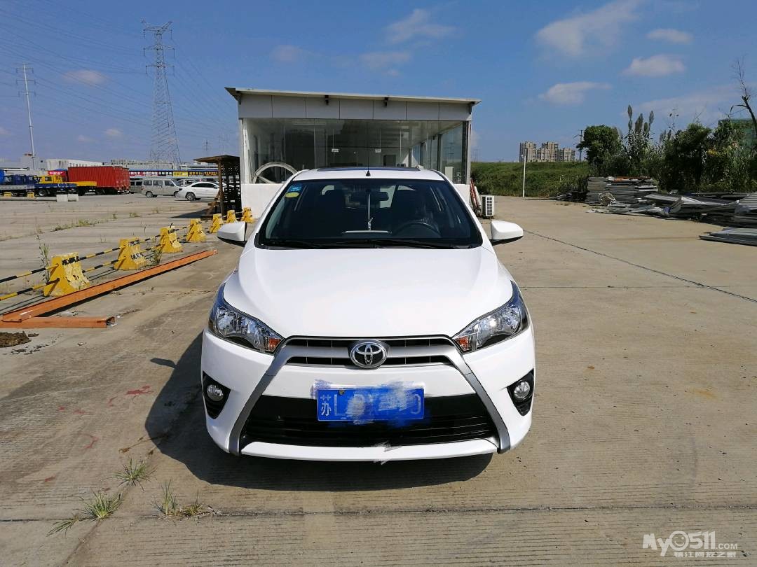 15年丰田致炫 1.5l自动挡顶配 3万公里 首付2万左右