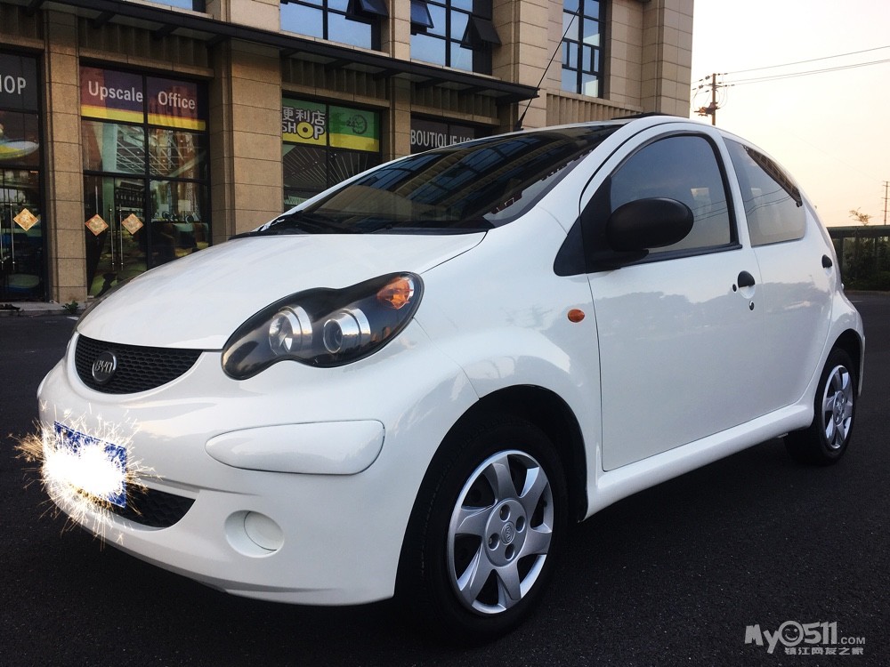 转让13年比亚迪f0表显3.5万1.0排量一键启动,手动,空调价格美丽