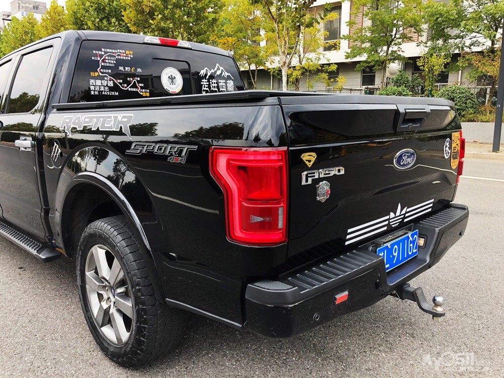 出售福特猛禽f150 2017年上牌准新车 车况完美