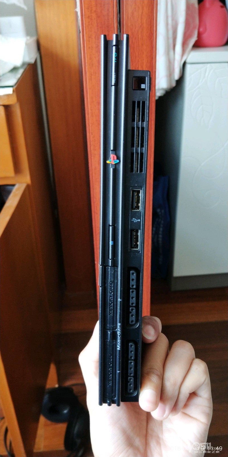 03 有一台闲置的ps2薄机,有人要吗,玩不到.