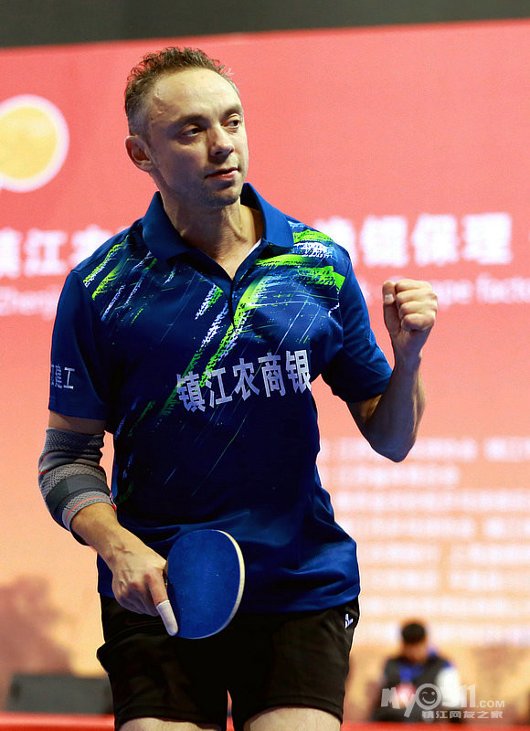 1811132132cdd4eb4a0dcbddbd.jpg