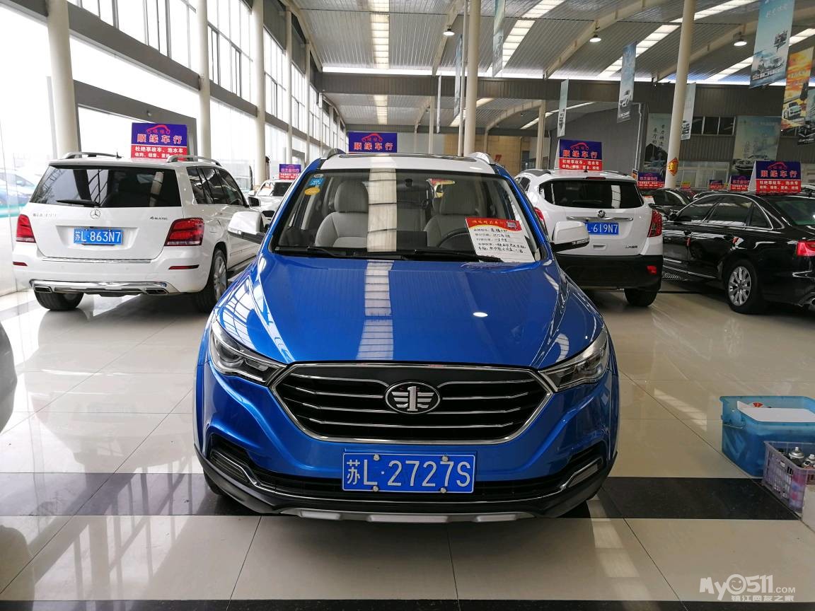 17年一汽奔腾x40 1万公里 准新车 首付2万左右