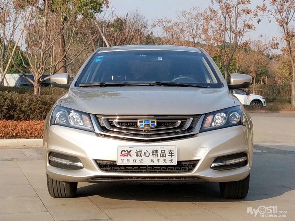出售2017 年吉利帝豪1.5 l手动豪华型/5 千公里准新车