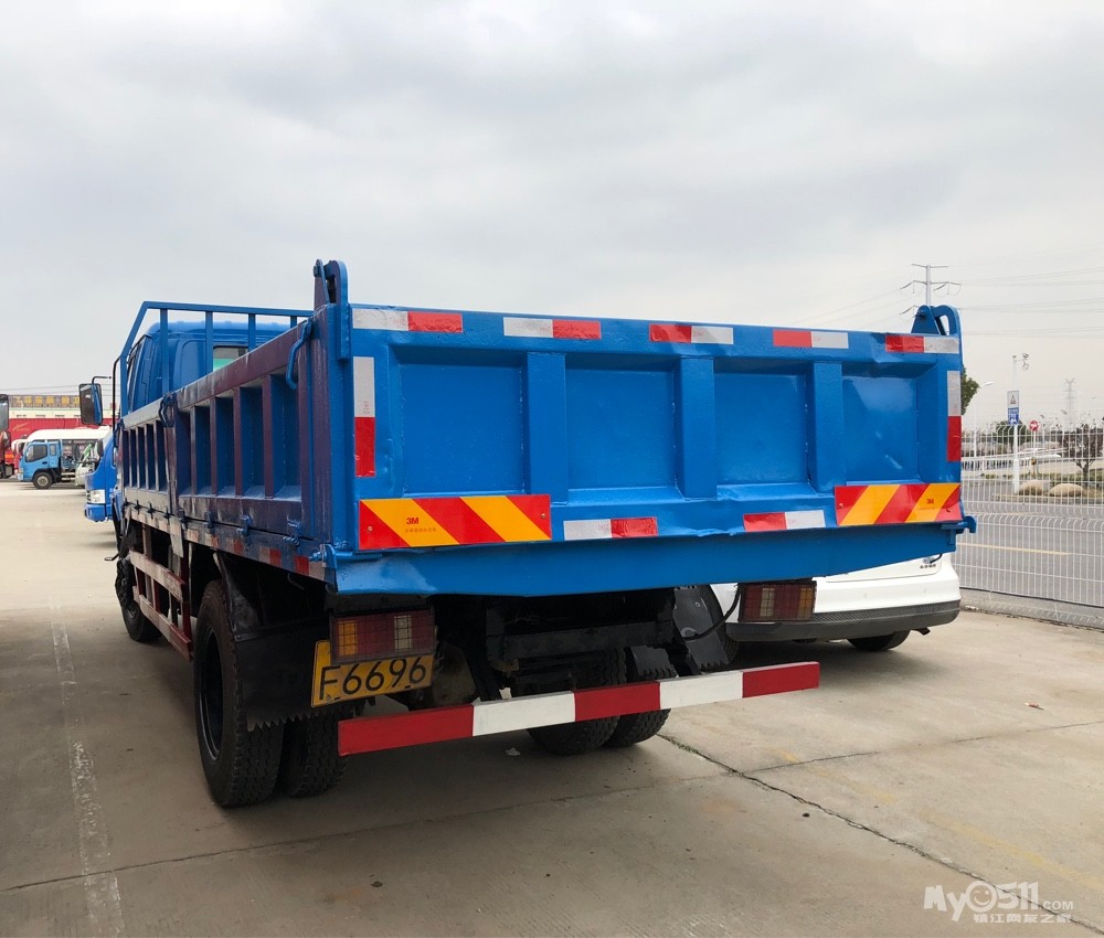 转让2010年12月江淮鼎力自卸车