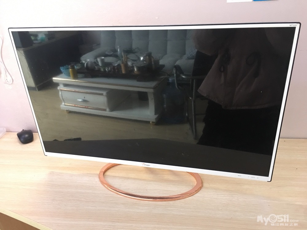 闲置转让 03 出32寸超薄超清电脑显示器  出梦想家32寸超薄显示器