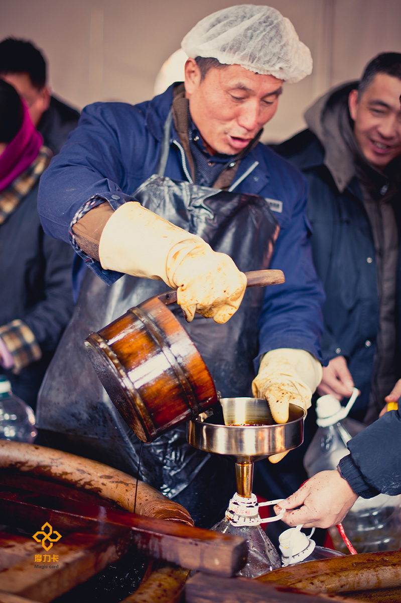 镇江民俗过年打酱油