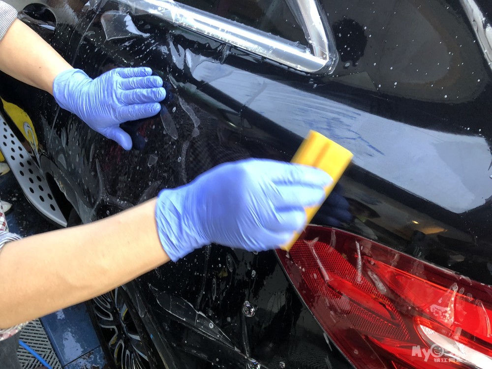 amg奔驰glc汽车漆面保护膜:选择17年专业贴膜店,好口碑更放心