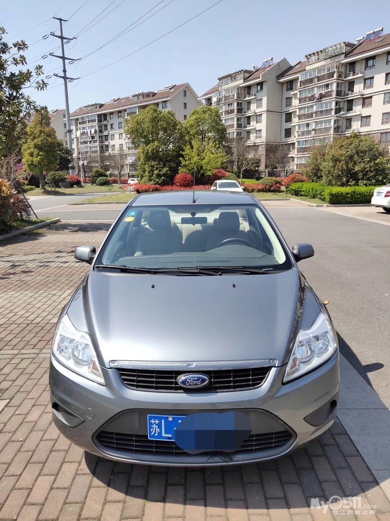 出售福克斯三厢/09年1.8手动/操控精准/动力强劲/空间超大