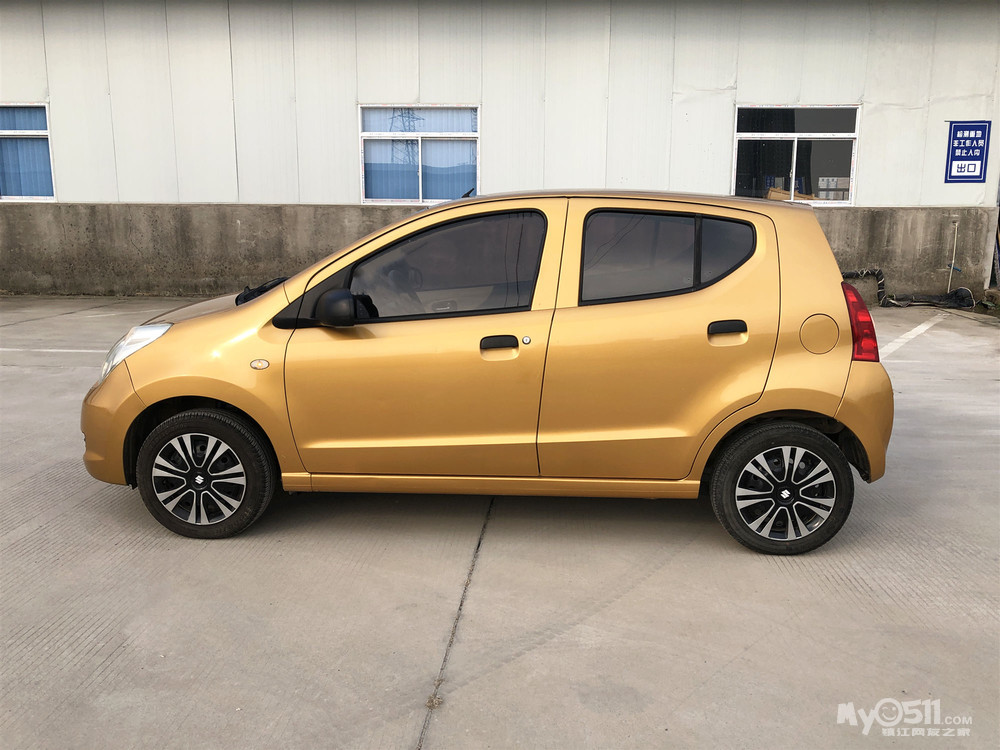 出售铃木奥拓 2010年手动挡 微车之王超级省油/超轻方向盘/车身小巧