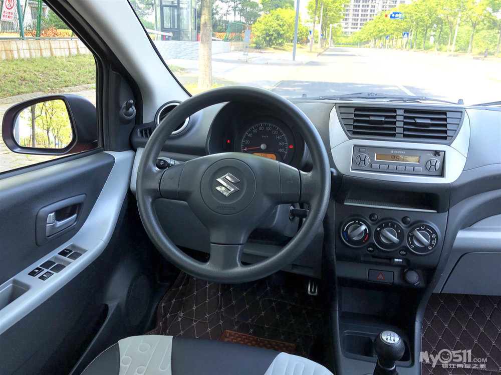 出售铃木奥拓 2014年手动挡 微车之王超级省油/超轻方向盘/车身小巧