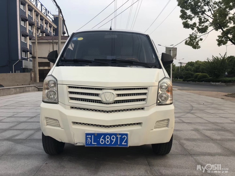 2010年航天成功一号面包车,1.3排量高配,经济实惠