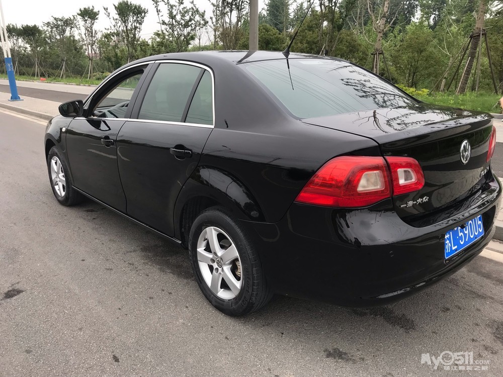 2010年大众宝来/1.6自动挡高配,黑色,价格3.98万