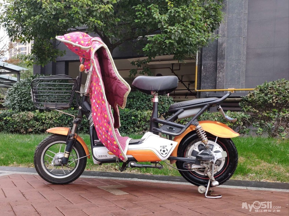 东野9成新 电动车 只要800元