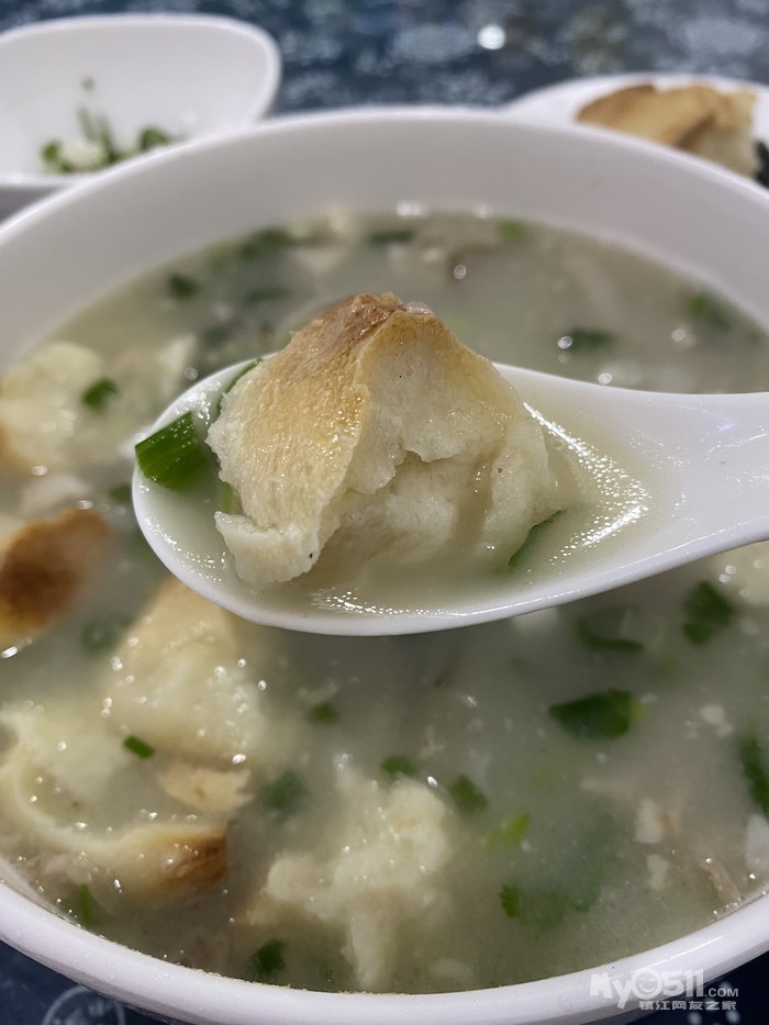 羊肉季晚间羊肉羊眼羊鞭汤滋味---桃园好味老何羊肉汤