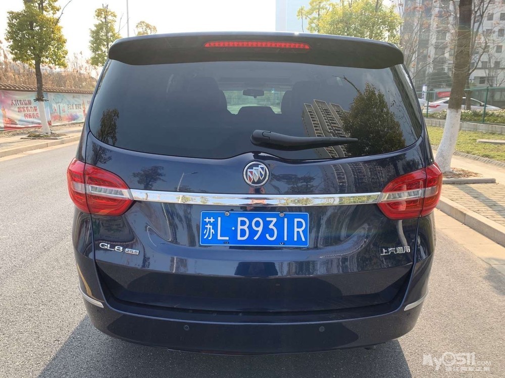 出售别克gl8/17年2.5高配/电动侧门/真皮座椅/定速巡航/电动尾门