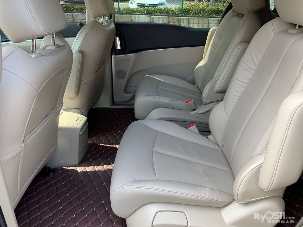 出售别克gl8/17年2.5高配/电动侧门/真皮座椅/定速巡航/电动尾门