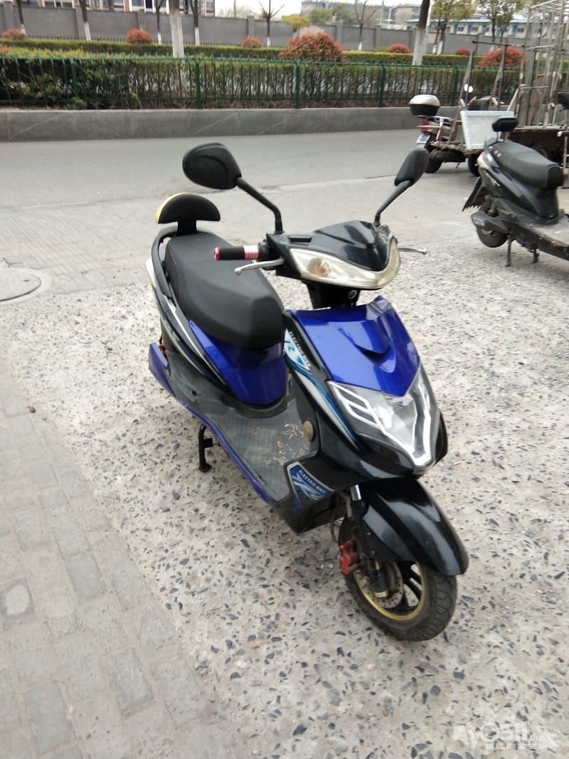 九成新72伏电摩