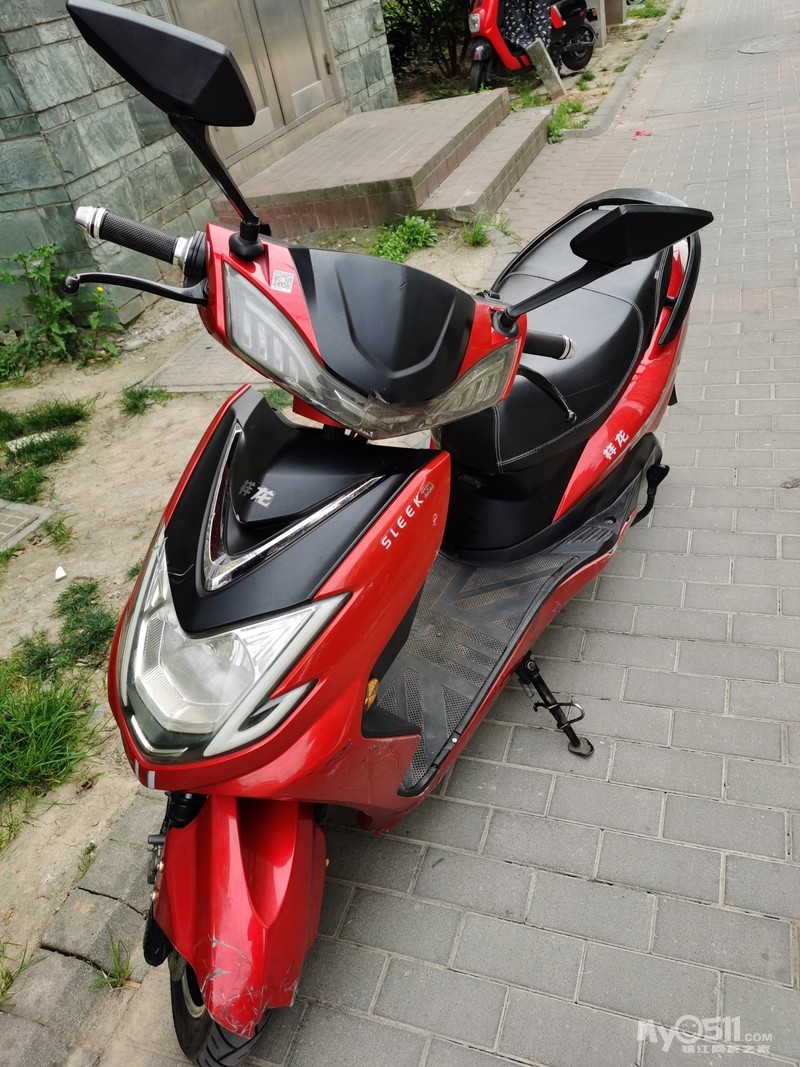 出一辆72v/20a祥龙电动车