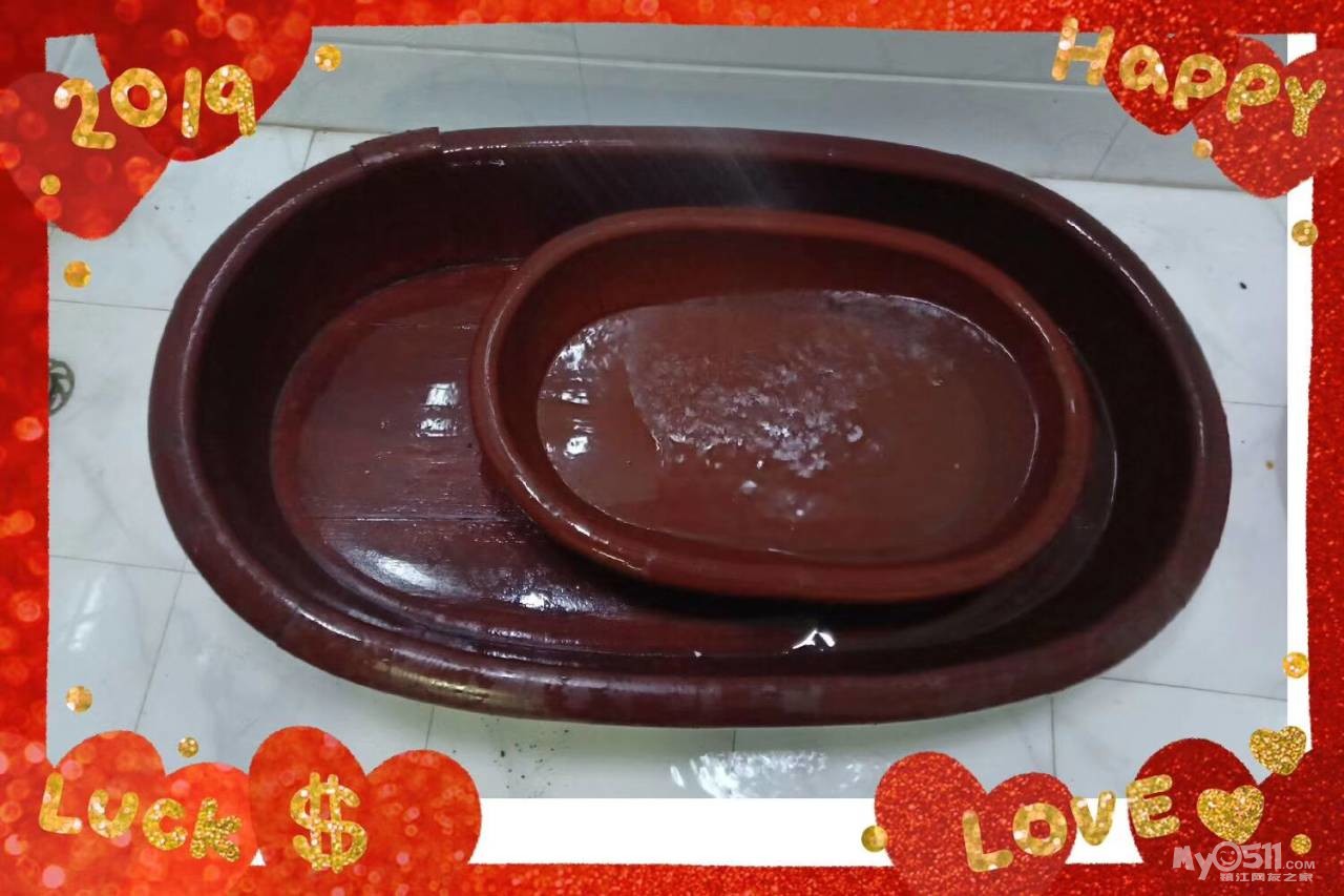 老式澡盆转让(一大一小)