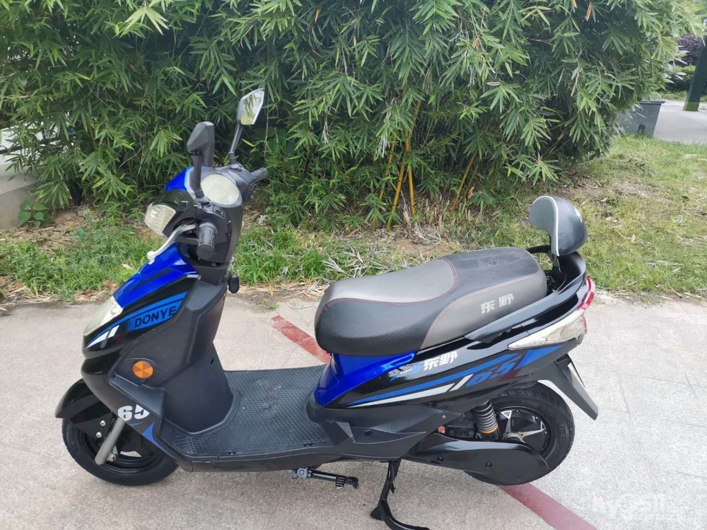 东野电动车出售,9.5新,前后碟刹,前后真空胎,60伏20安