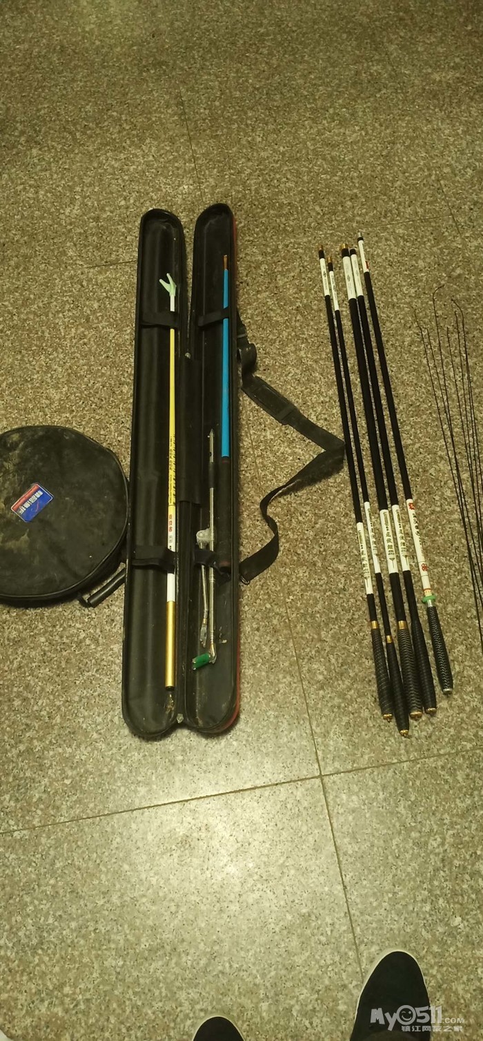 出售台钓装备因工作比较忙低价出售有意者联系