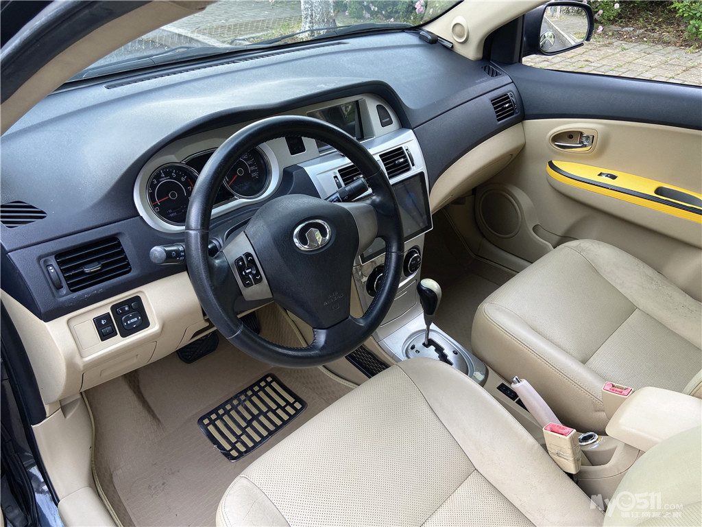 出售长城c30 2011年自动天窗顶配版 超大空间/配置丰富/首付3500