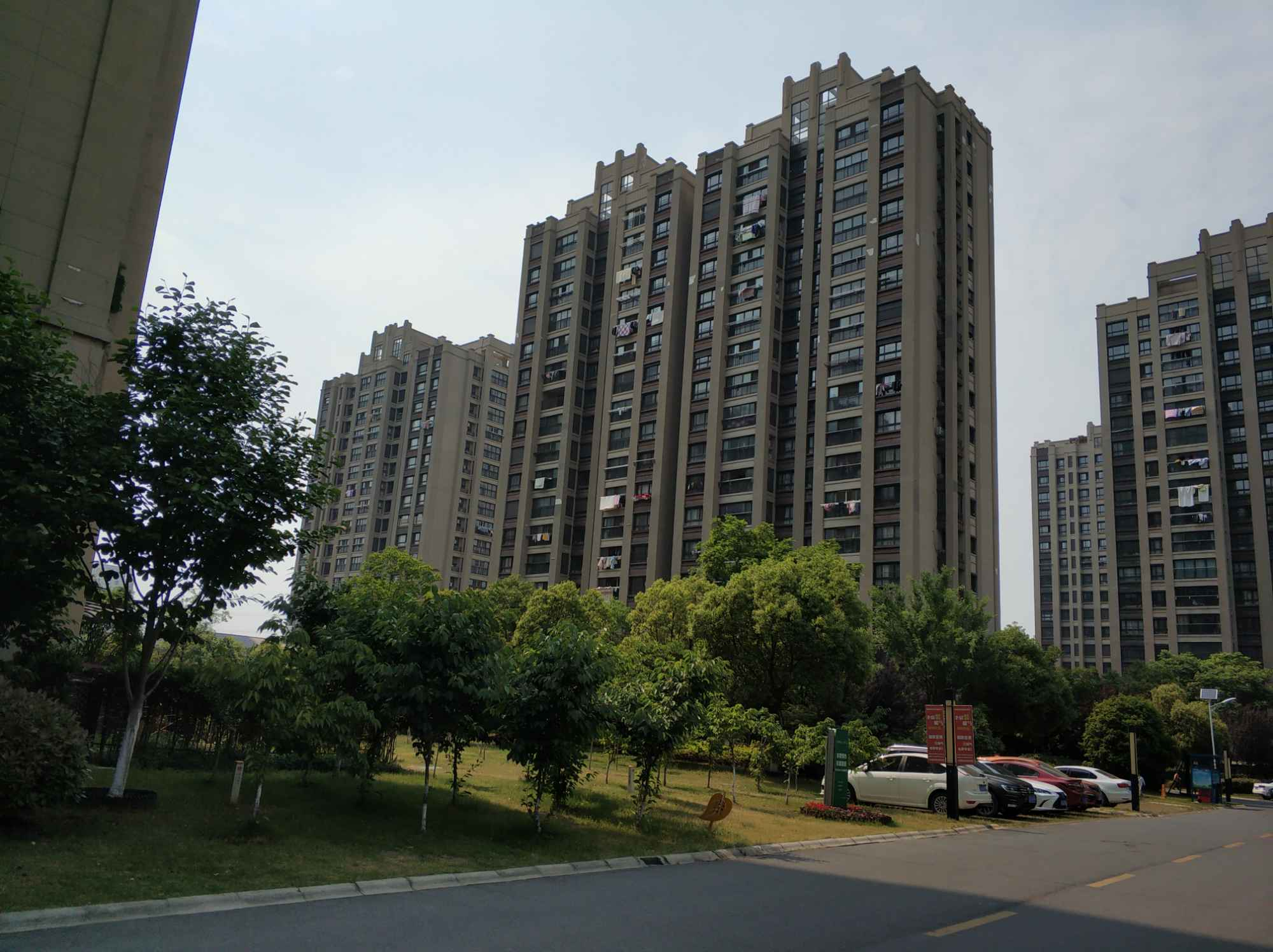 [二手房] 南徐 急急急售沁园三房看中谈价,拎包入住,万科 紫檀 雅居乐