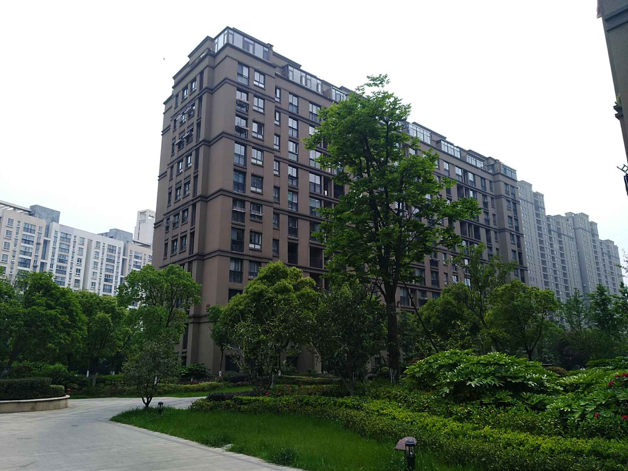 [二手房] 东吴路 江山名洲观澜小高层电梯洋房92平10平精装三房 三室