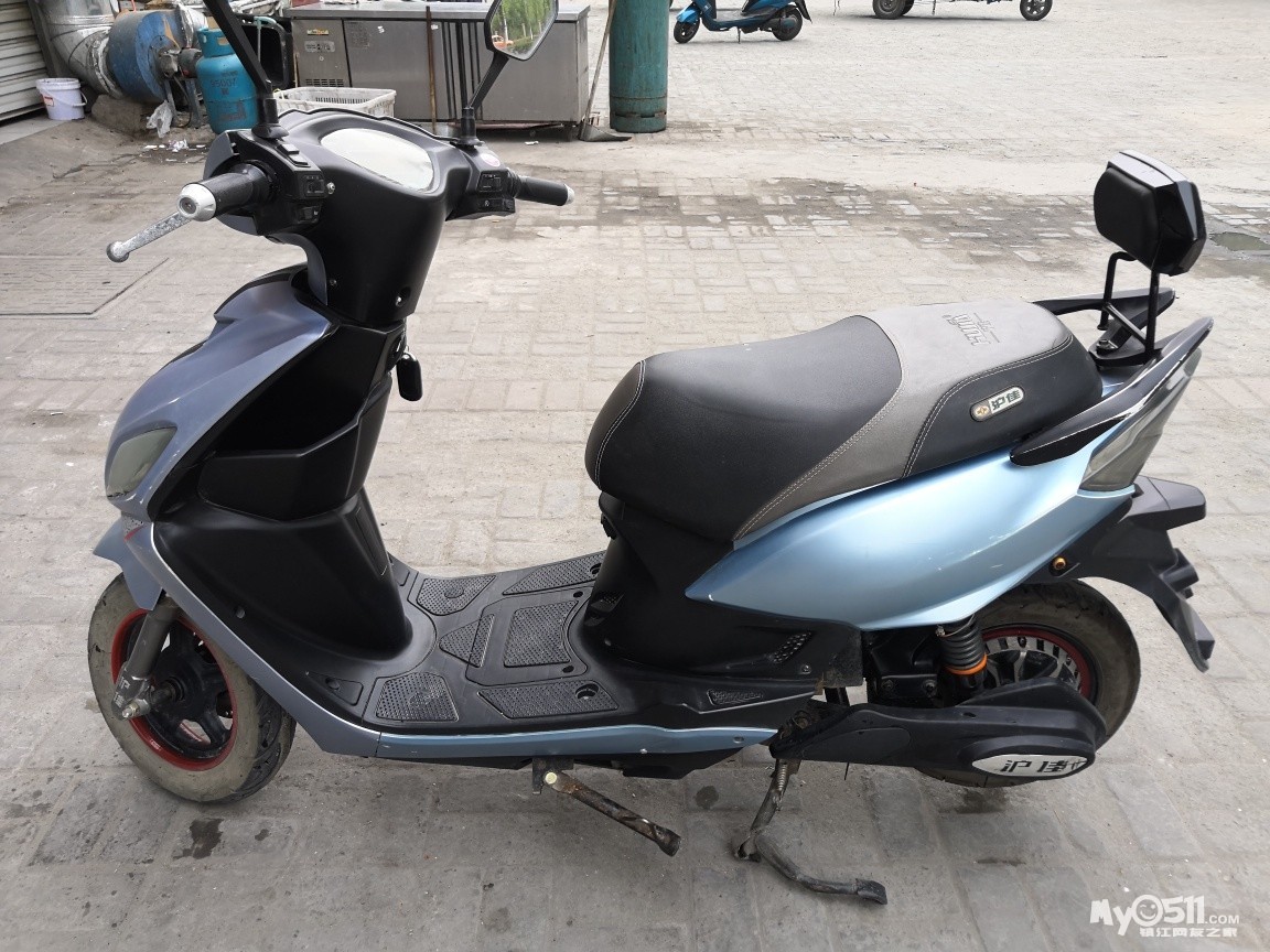 [电动车] 九成新上海沪佳60伏豪华电摩,前后碟刹低价转让1100元 [广告