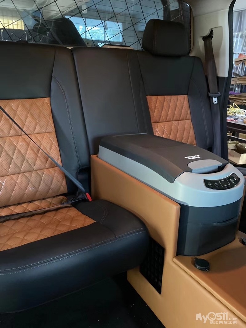 [新车装潢] 汽车内饰改装翻新,喜欢的朋友欢迎垂询!