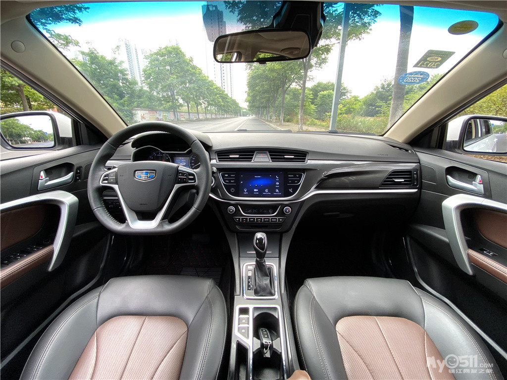 出售帝豪rs 2017年两厢自动天窗百万纪念款 配置丰富/超大空间/一手车