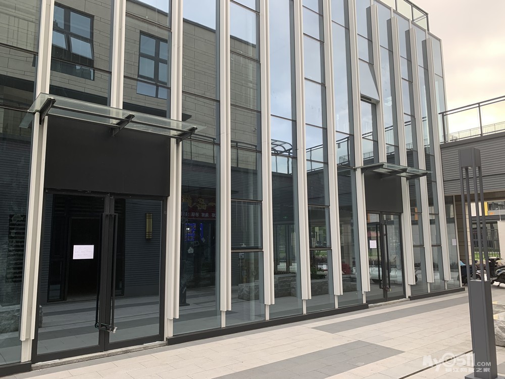 万科生活汇一层226平米旺铺出租