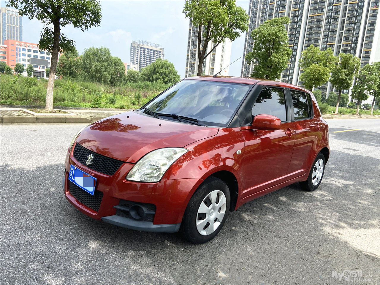 出售铃木雨燕 2012年手动挡 油耗超低/外型时尚/空间大/首付3000