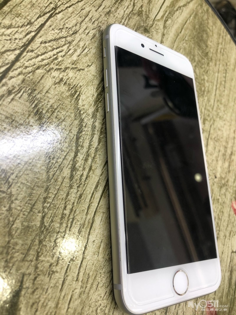 苹果8壁纸 图片 qn_1577776055931607818rs.jpg