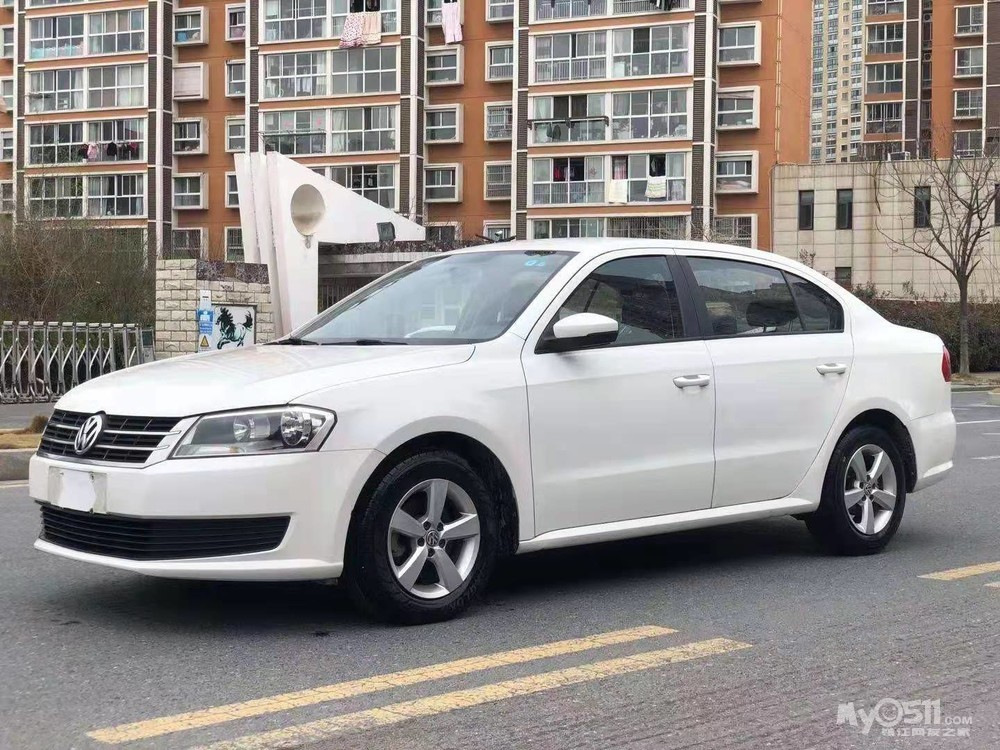 17年1月上牌的大众 朗逸 改款 经典1.6l自动风尚版