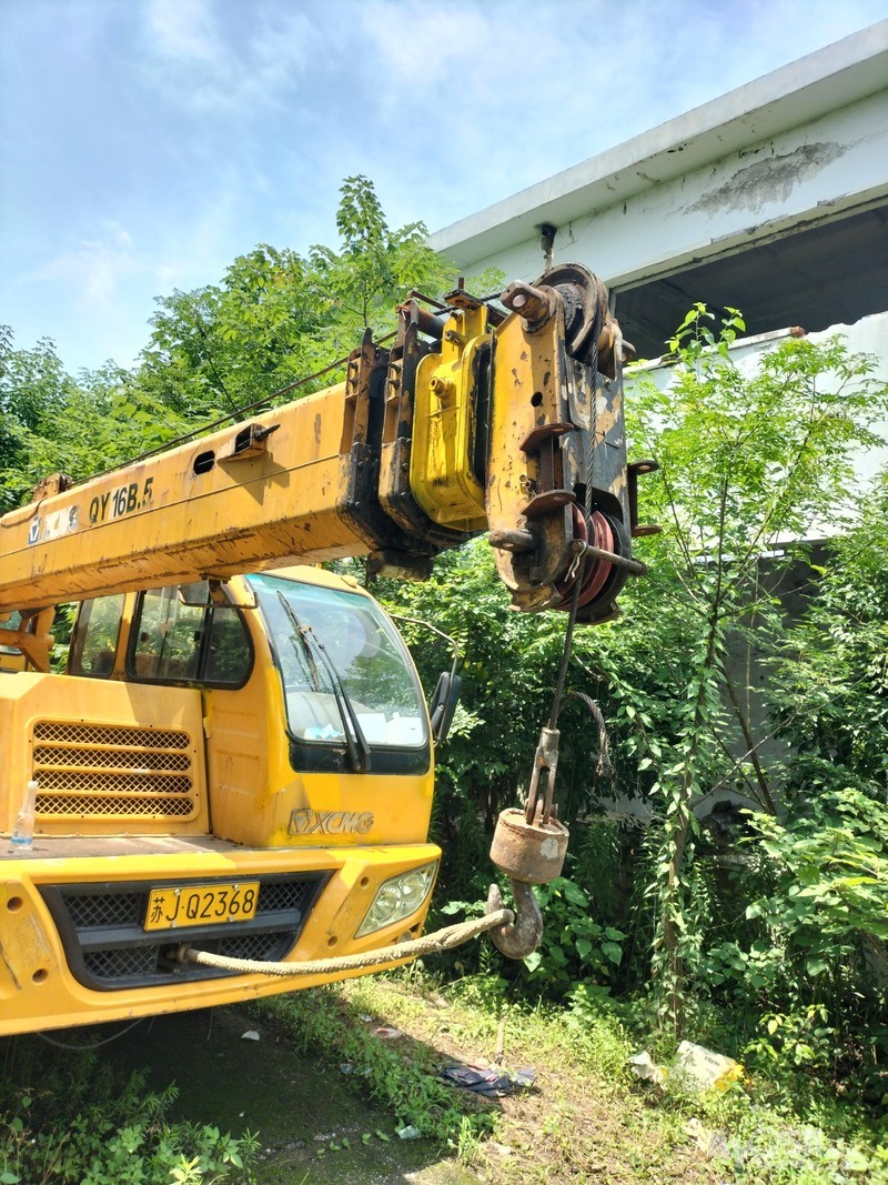 回收报废车出租大小吊车13952945820