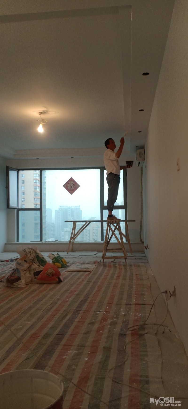 专业油漆工墙面粉刷维修,批腻子刷乳胶漆,二手房出新15896383310