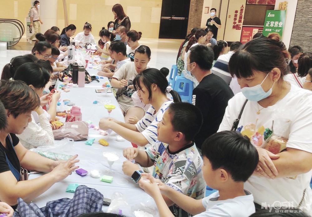 不惧"烟花" diy冰淇淋活动