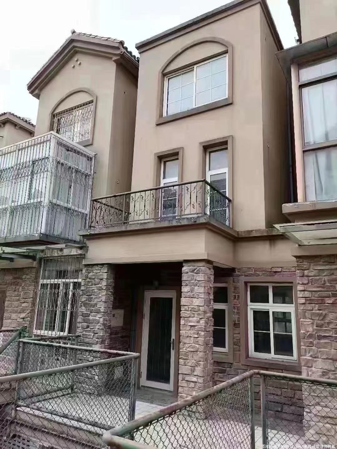 君临南山212平联排别墅南花园50平有汽车位288万 五室及以上 - 镇江