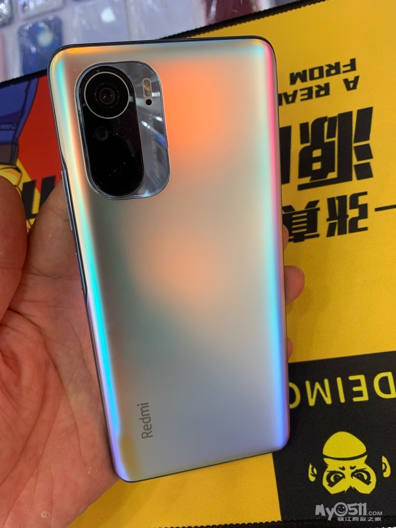 红米k40pro8 256g,高通骁龙888处理器特价2299出