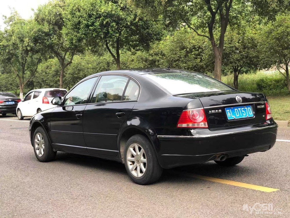 镇江二手车 03 出售2009年上牌大众帕萨特领驭2009年上牌 b级车标杆