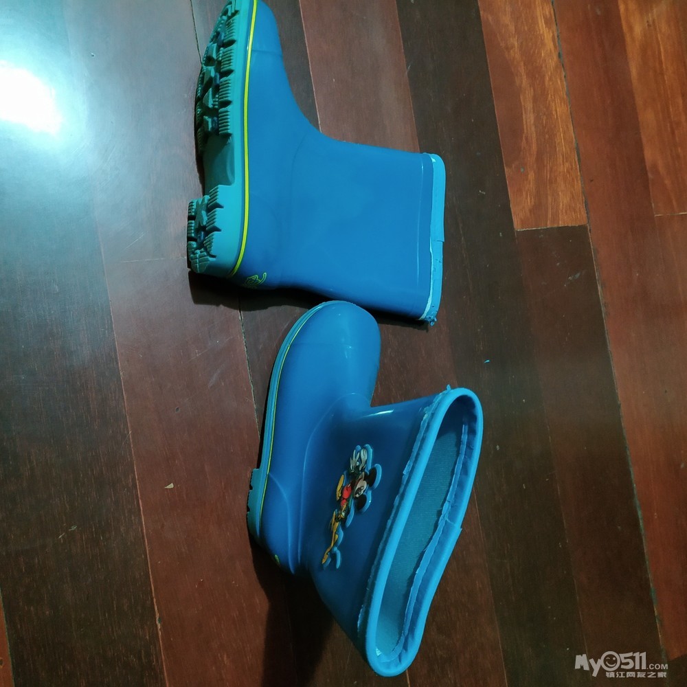 转让儿童雨鞋20码 [广告推广]