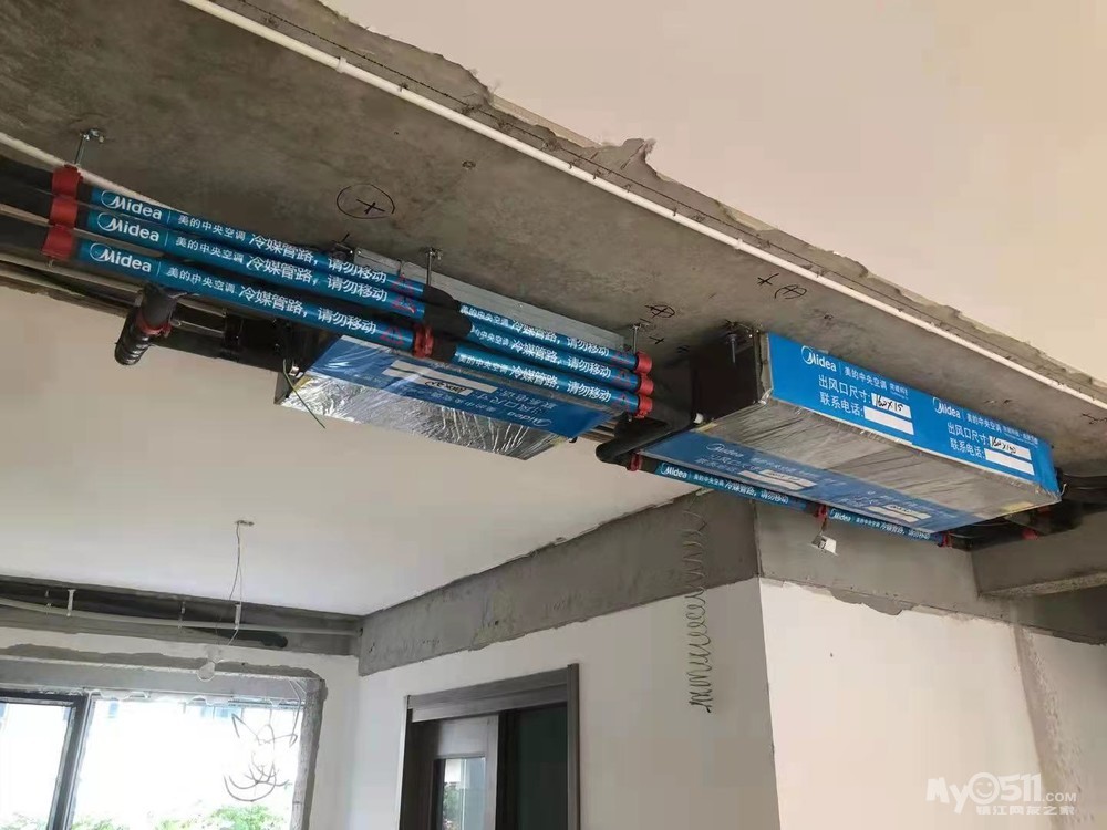 樾林苑美的中央空调一拖五