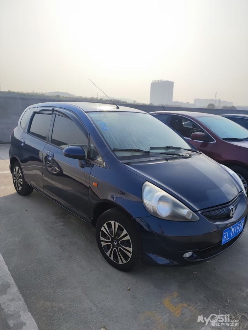 06年本田飞度,手动挡超级省油,精品到手不花钱,万把块钱发动机开坏