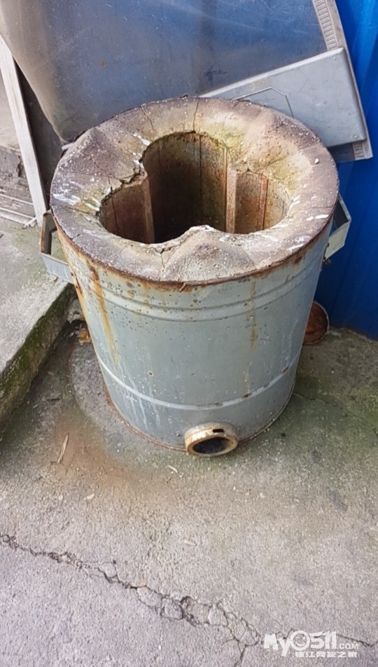 闲置三眼煤球炉,单眼煤球炉给钱就卖,15351819681